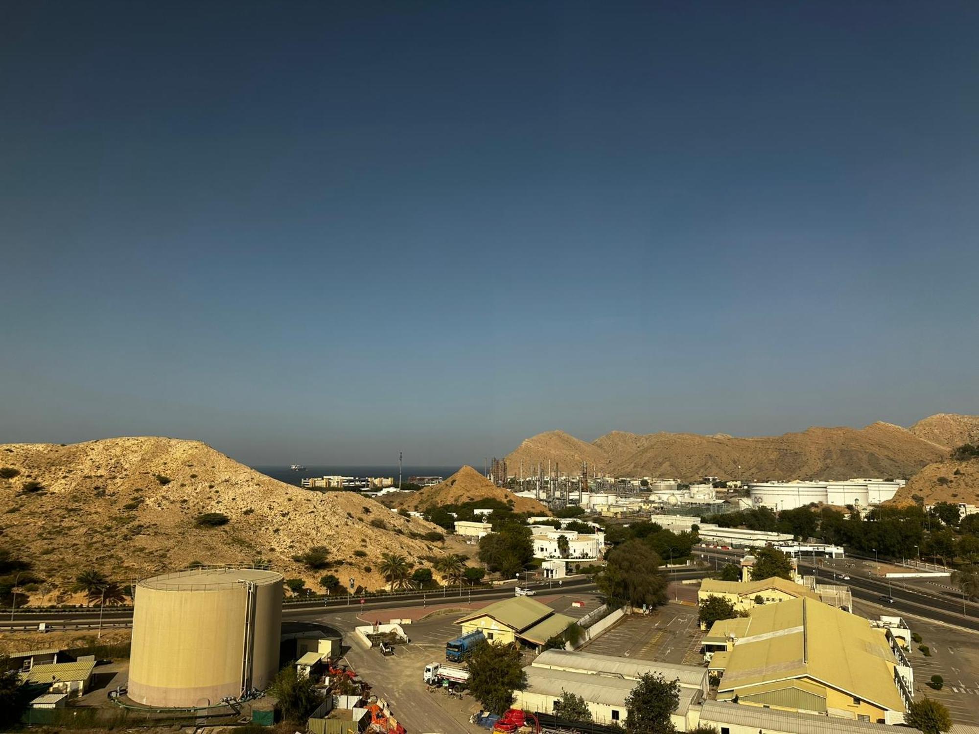 Elegant 3-bed Sea-view