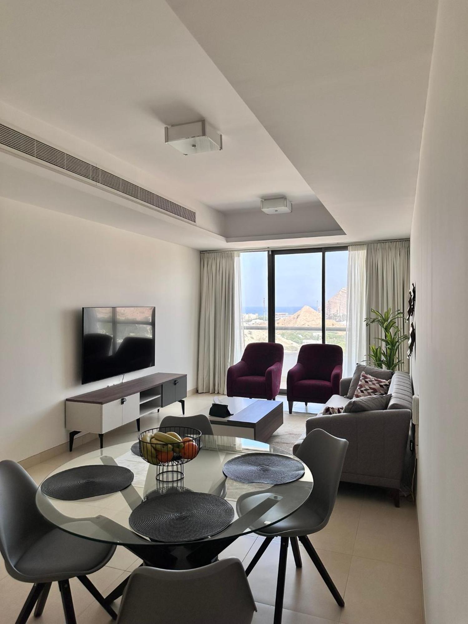 Apartment Elegant 3-bed Sea-view *